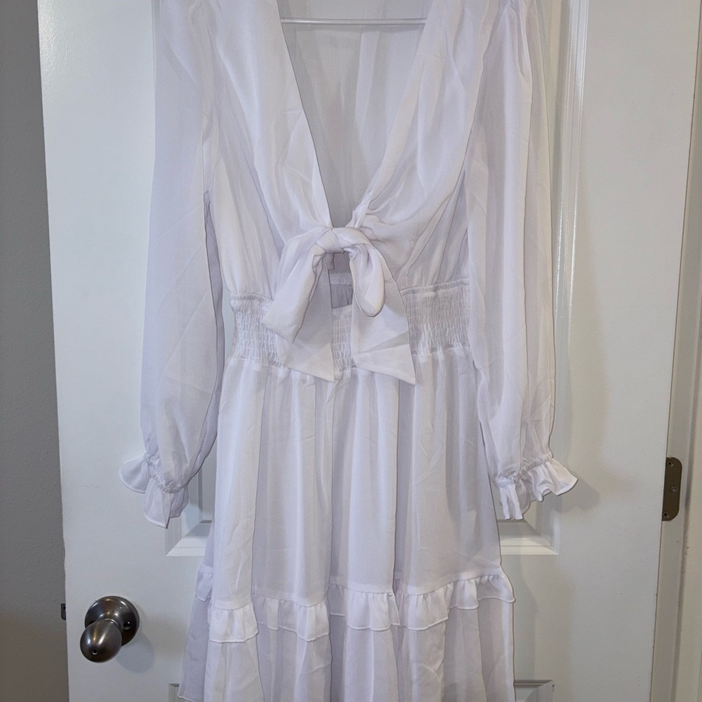 Elegant White Long-Sleeve Dress